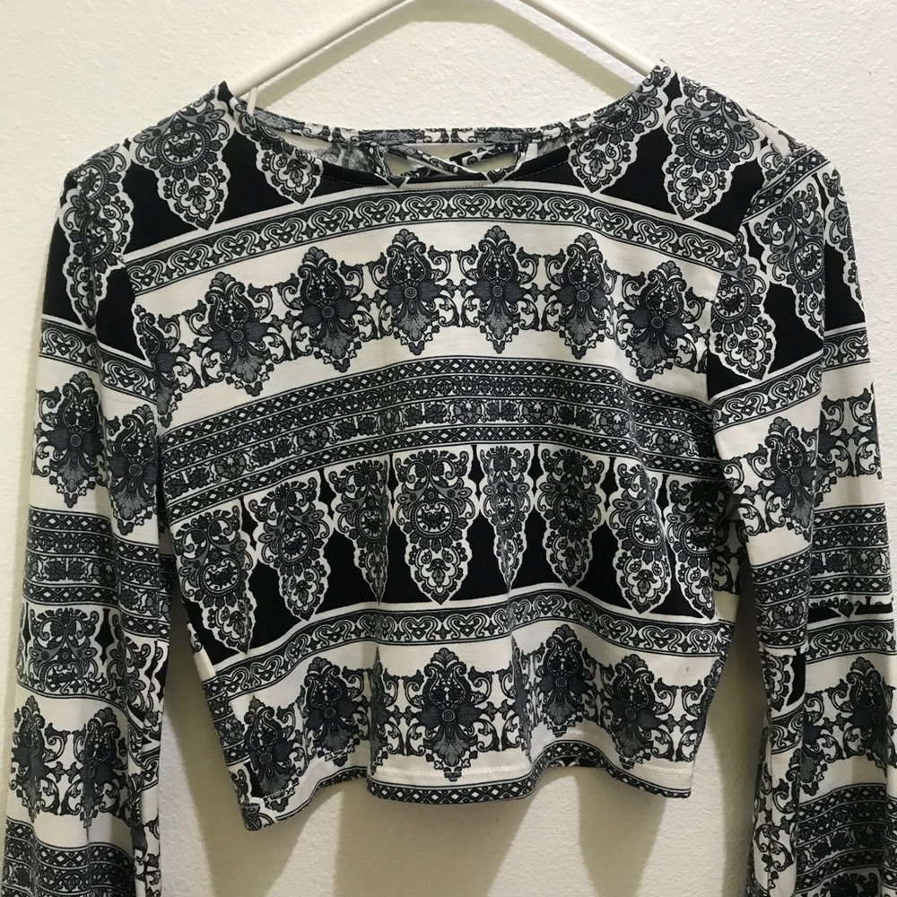 Bell Sleeve Crop Top